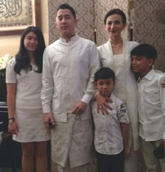 Rupanya, Wanda Hamidah Menikah pada Hari Valentine